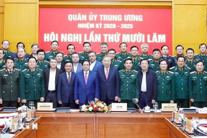 Líder partidista: Ejército Popular de Vietnam debe mantenerse firme en cinco pilares en el nuevo contexto