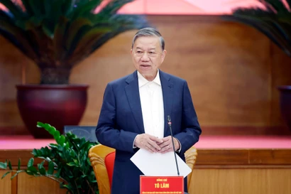 El secretario general del Partido Comunista de Vietnam, To Lam, interviene en la reunión (Foto: VNA)