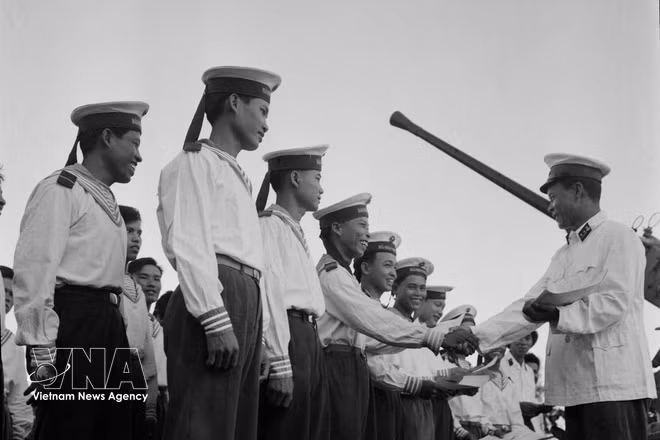 Armada Popular de Vietnam apunta con firmeza a erigirse en una fuerza regular y moderna