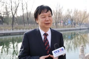 El profesor Mi Liang, director del Centro de Estudios del Sudeste Asiático de la Universidad de Estudios Extranjeros de Beijing (Fuente: VNA)