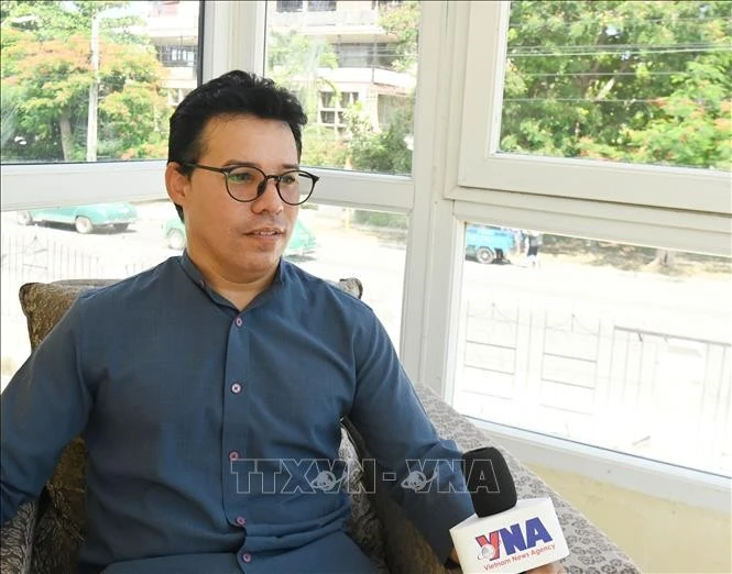 El doctor Ruvislei González Saez, investigador titular del Centro de Investigación de Política Internacional de Cuba. (Fuente: VNA)