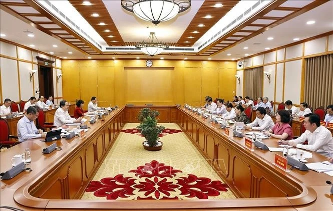 El presidente de la Asamblea Nacional de Vietnam, Tran Thanh Man, en un encuentro de trabajo con las autoridades del Comité Partidista de Lai Chau. (Fuente: VNA)