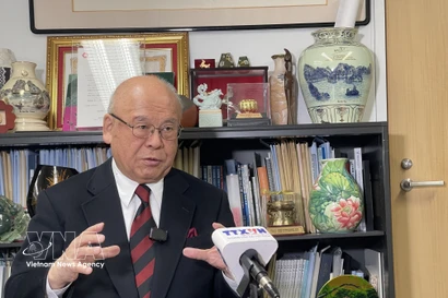 Takebe Tsutomu, asesor especial de la Liga Parlamentaria de Amistad Japón-Vietnam y exsecretario general del Partido Liberal Democrático de Japón (Fuente: VNA)