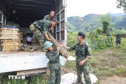 Líder partidista destaca el papel clave del Ejército Popular de Vietnam en la nueva era