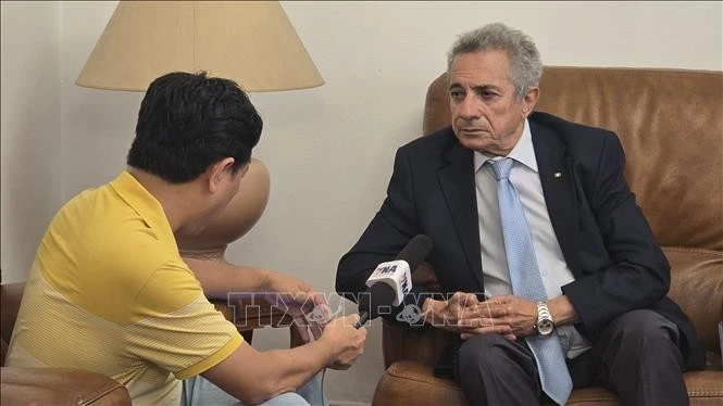 Mourad Lamoudi, representante del Frente de Liberación Nacional de Argelia (Fuente: VNA)