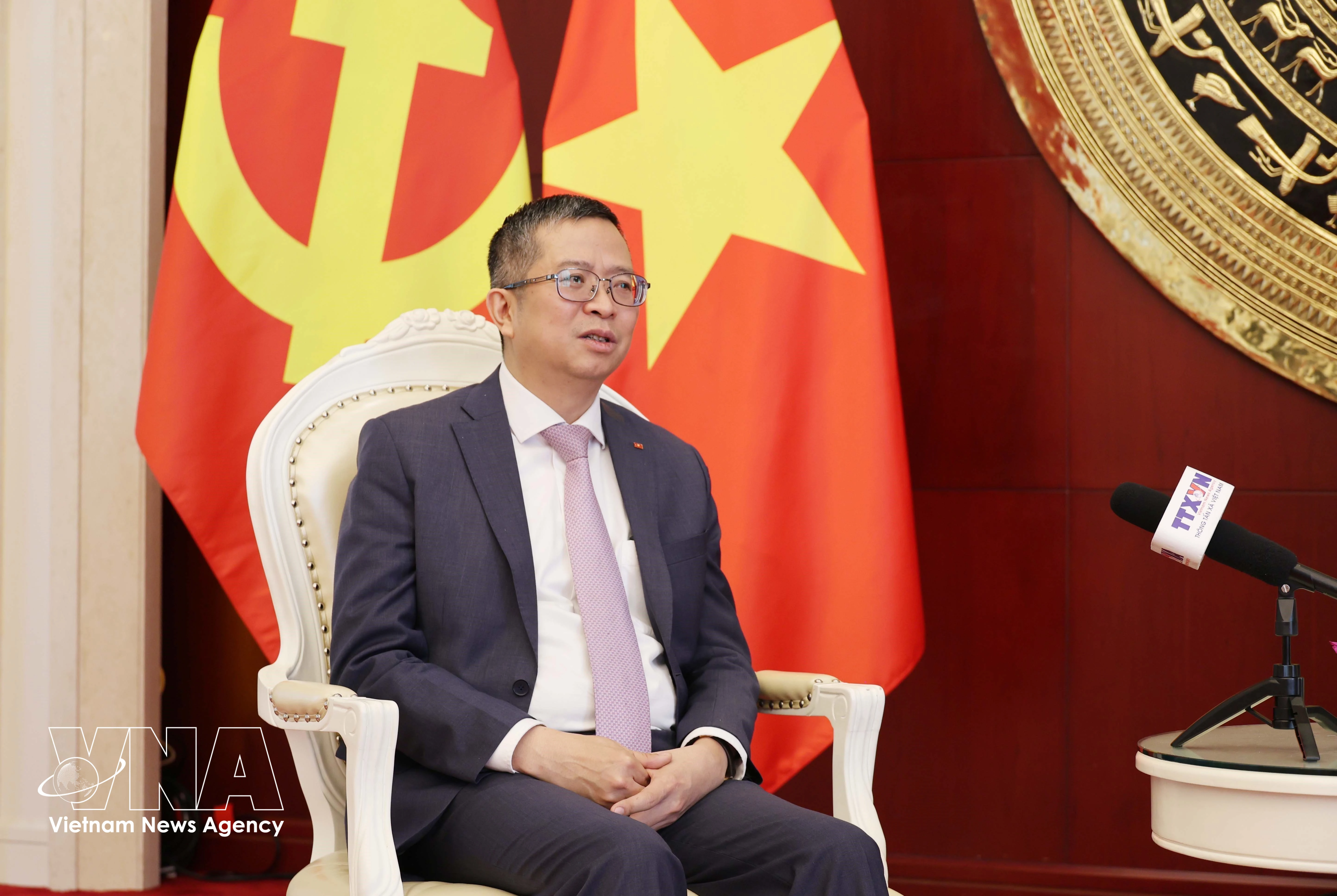 Visita del líder partidista de Vietnam a China abrirá nueva etapa en nexos bilaterales