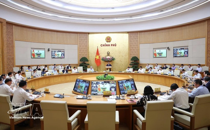 La reunión ordinaria del Gobierno se celebra en Hanoi. (Foto: VNA)
