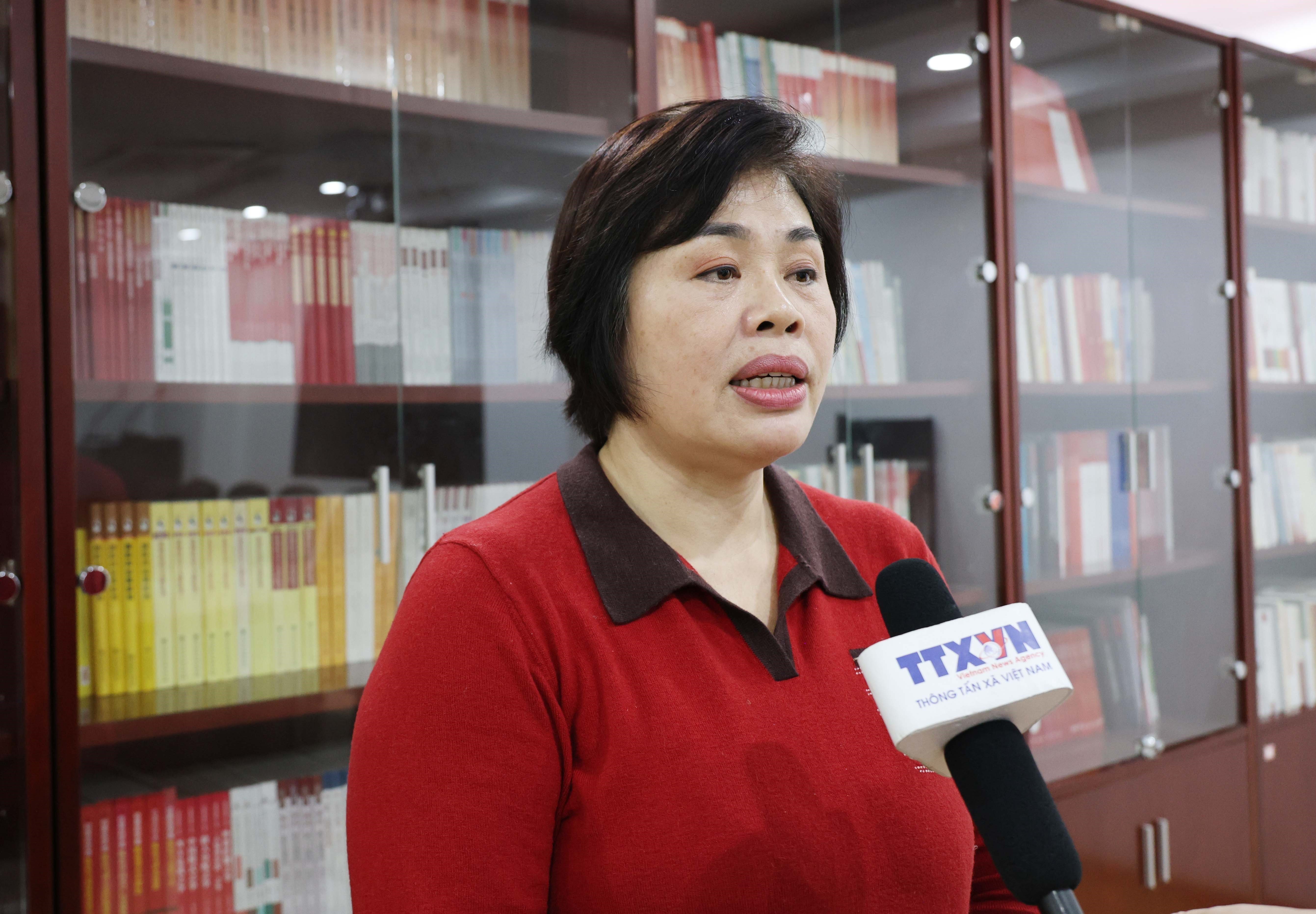 La profesora Pan Jin'e, investigadora principal del Instituto de Estudios Marxistas de la Academia de Ciencias Sociales de China. (Foto: VNA)