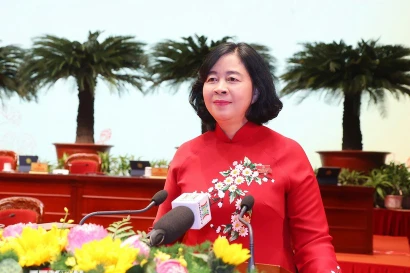 Bui Thi Minh Hoai, secretaria del Comité Central del Partido y presidenta del Frente de la Patria de Vietnam (FPV) (Fuente: VNA)