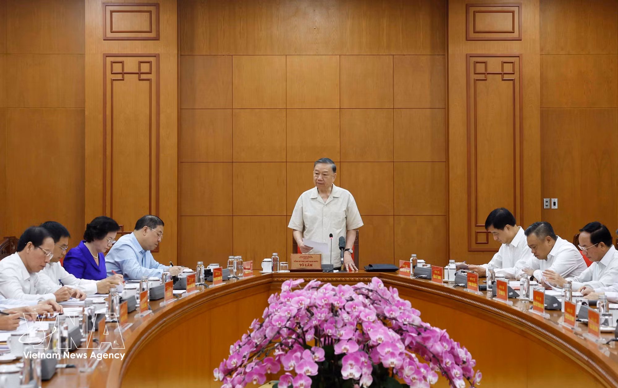 vnanet-potal-tong-bi-thu-chu-tich-nuoc-to-lam-chu-tri-lam-viec-voi-dang-uy-chinh-phu-8936699.jpg