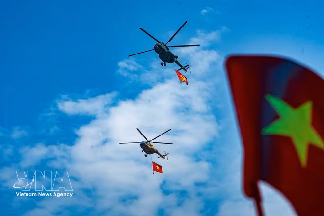 Ensayo de avión para el Día Nacional. Foto: VNA