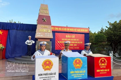 Elecciones en la zona especial de Truong Sa, provincia de Khanh Hoa. (Foto: VNA)