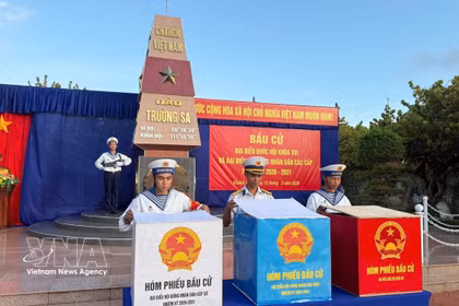 Elecciones en la zona especial de Truong Sa, provincia de Khanh Hoa. (Foto: VNA)