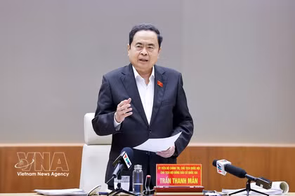 Presidente de Asamblea Nacional de Vietnam insta a garantizar el derecho al voto (Foto: VNA)