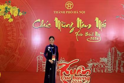 Nguyen Thi Lien, directora del Club de Idioma Vietnamita en Malasia y vicepresidenta de la Asociación de Mujeres Vietnamitas en dicho país (Foto: VNA)