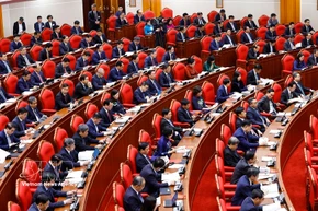 En la sesión inaugural del segundo pleno del Comité Central del Partido Comunista de Vietnam (Fuente: VNA)