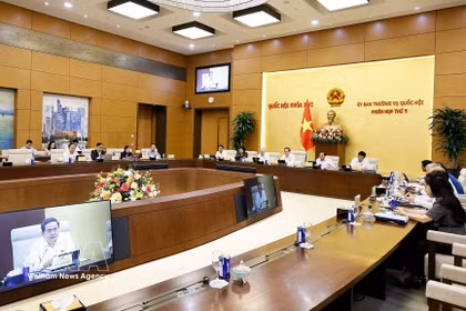 El presidente de la Asamblea Nacional de Vietnam, Tran Thanh Man, habla en la cita (Fuente: VNA)