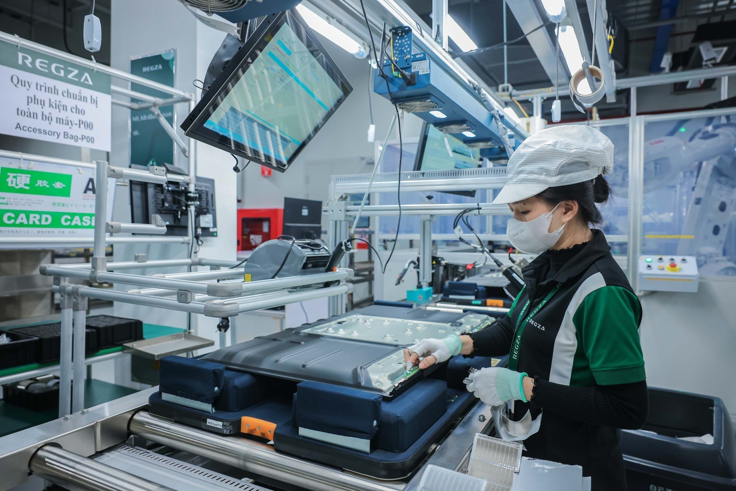 En la fábrica Regza Vietnam Electronics, provincia de Dong Nai. (Foto: VNA)