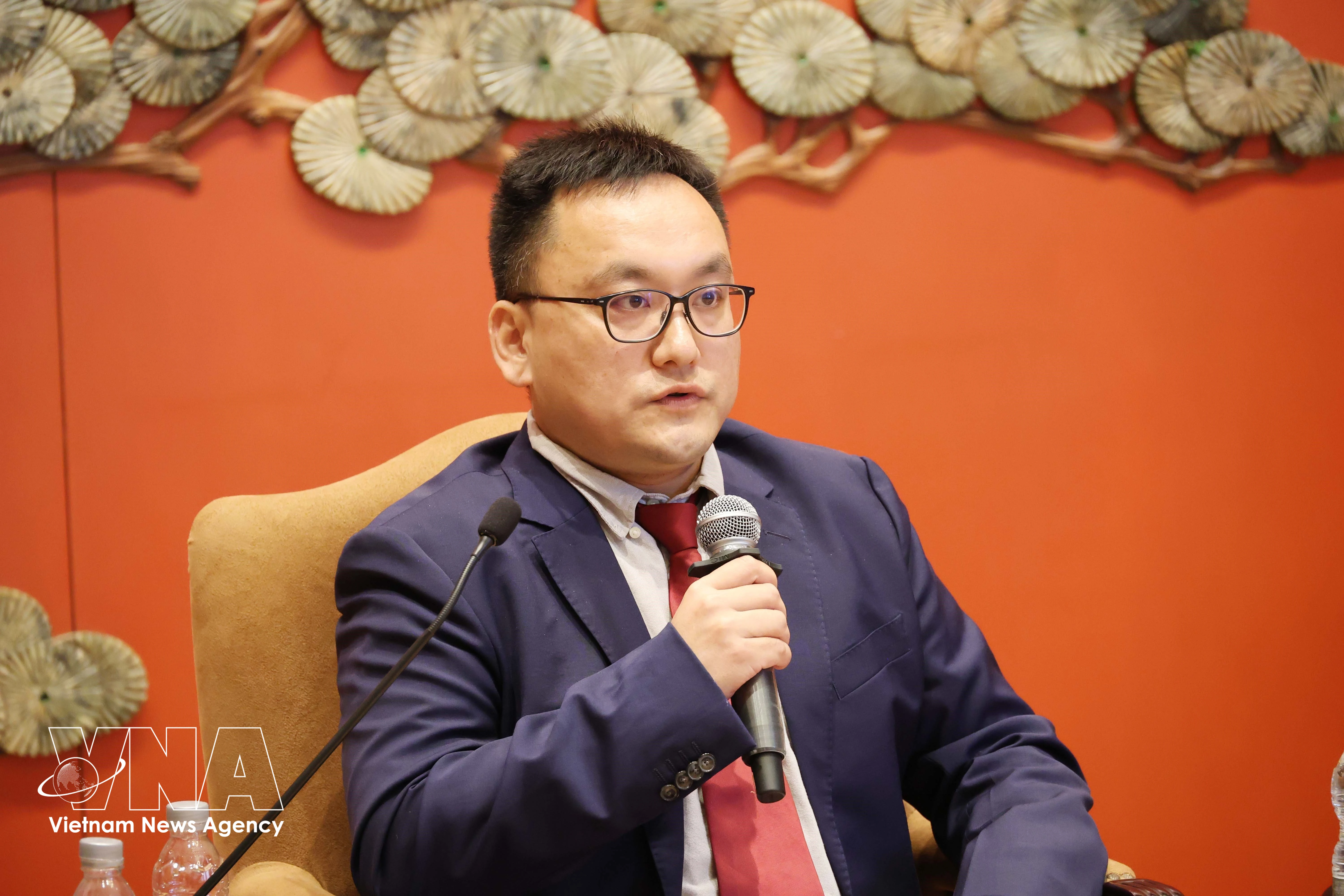 El profesor Zheng Huan, de la Escuela Central del Partido de China. (Foto: VNA)