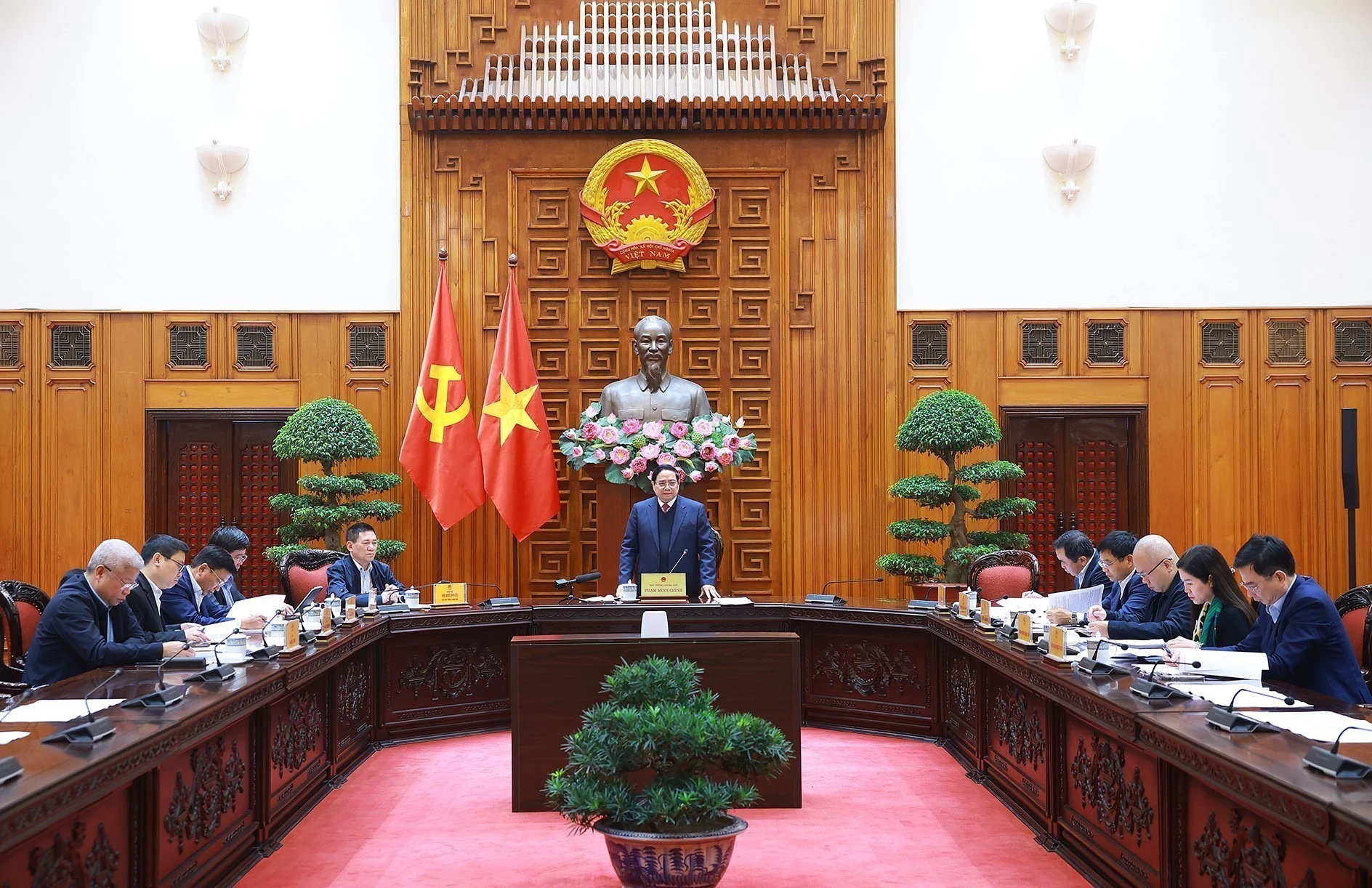 El primer ministro de Vietnam, Pham Minh Chinh, preside la segunda reunión del Comité Directivo del Gobierno. (Foto: VNA)