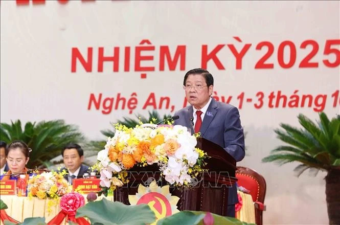 El miembro del Buró Político, secretario del Comité Central del PCV y jefe de su Comisión de Asuntos Internos, Phan Dinh Trac, habla en el evento (Fuente: VNA)