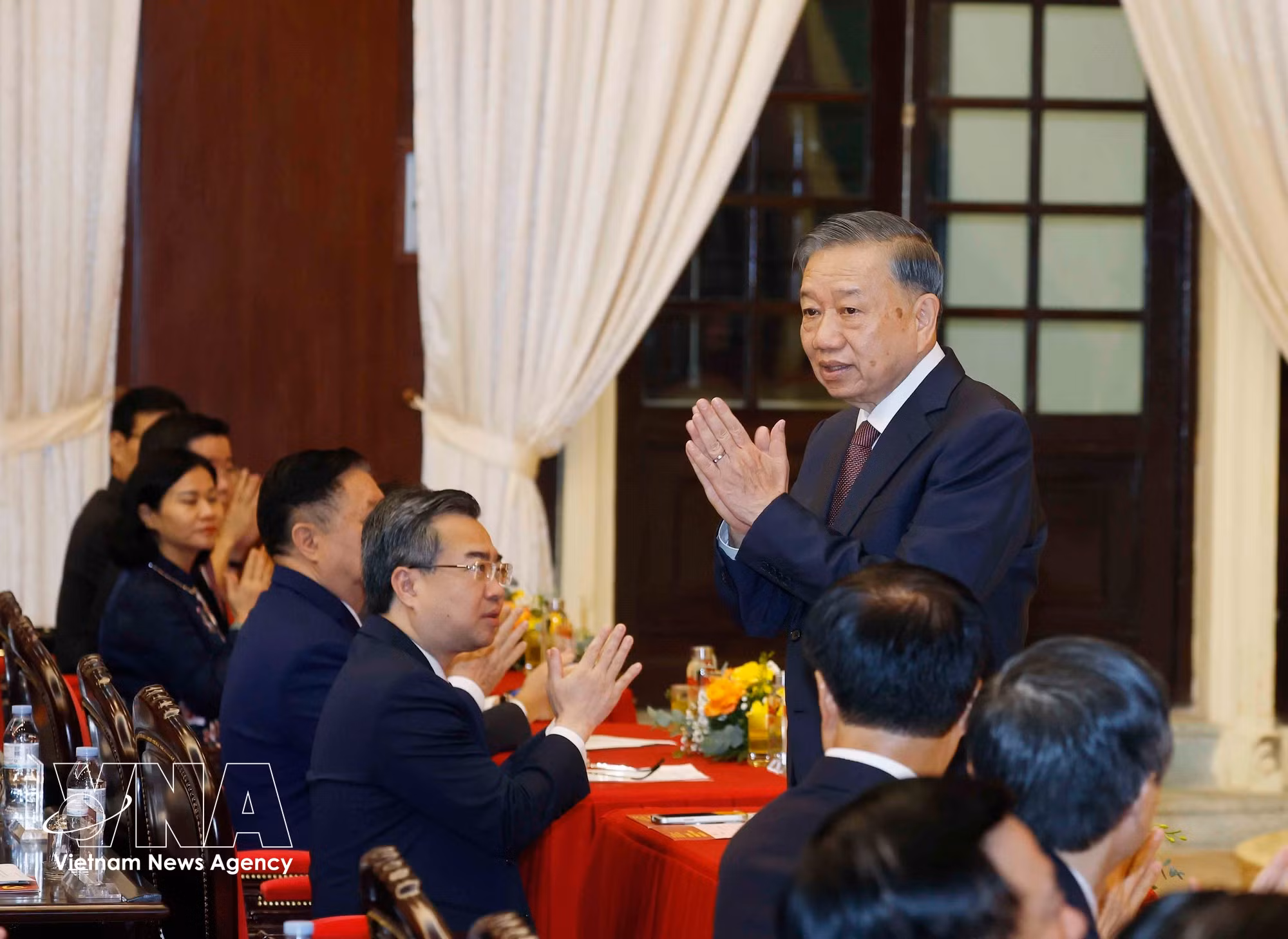 vnanet-potal-tong-bi-thu-chu-tich-nuoc-to-lam-du-le-khai-mac-chuong-trinh-boi-duong-cap-nhat-kien-thuc-doi-voi-uy-vien-ban-chap-hanh-trung-uong-dang-khoa-8960043.jpg