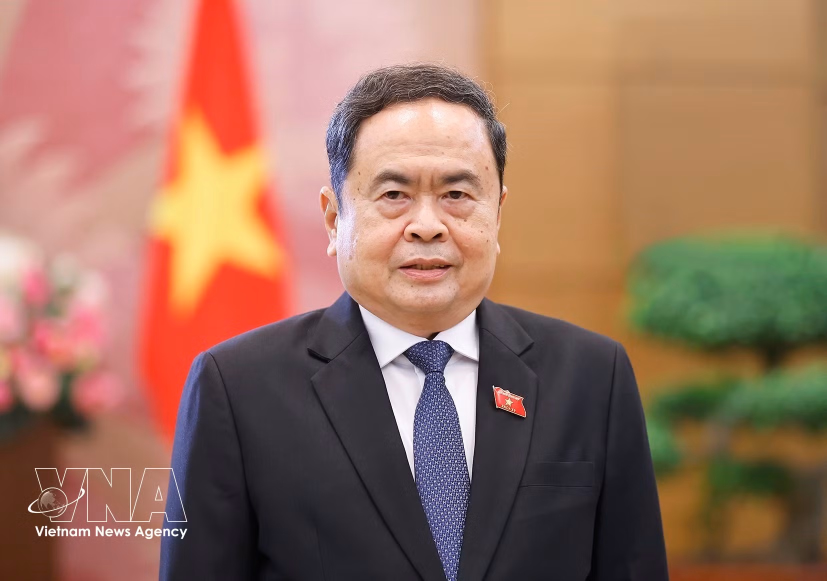 vnanet-vna-potal-chu-tich-quoc-hoi-tran-thanh-man-tra-loi-phong-van-bao-chi-8213220.jpg