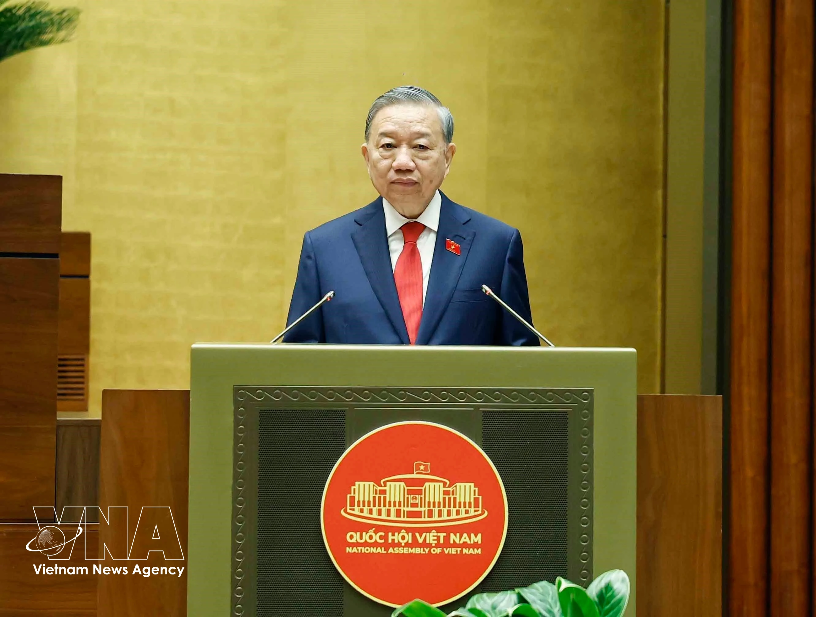 El secretario general del Partido Comunista de Vietnam y presidente de la República, To Lam, interviene en la cita (Foto: VNA)