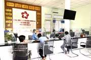 Centro de Servicios Administrativos Públicos de la comuna de Binh Hiep, provincia de Tay Ninh, brinda servicio a la población. Foto: VNA