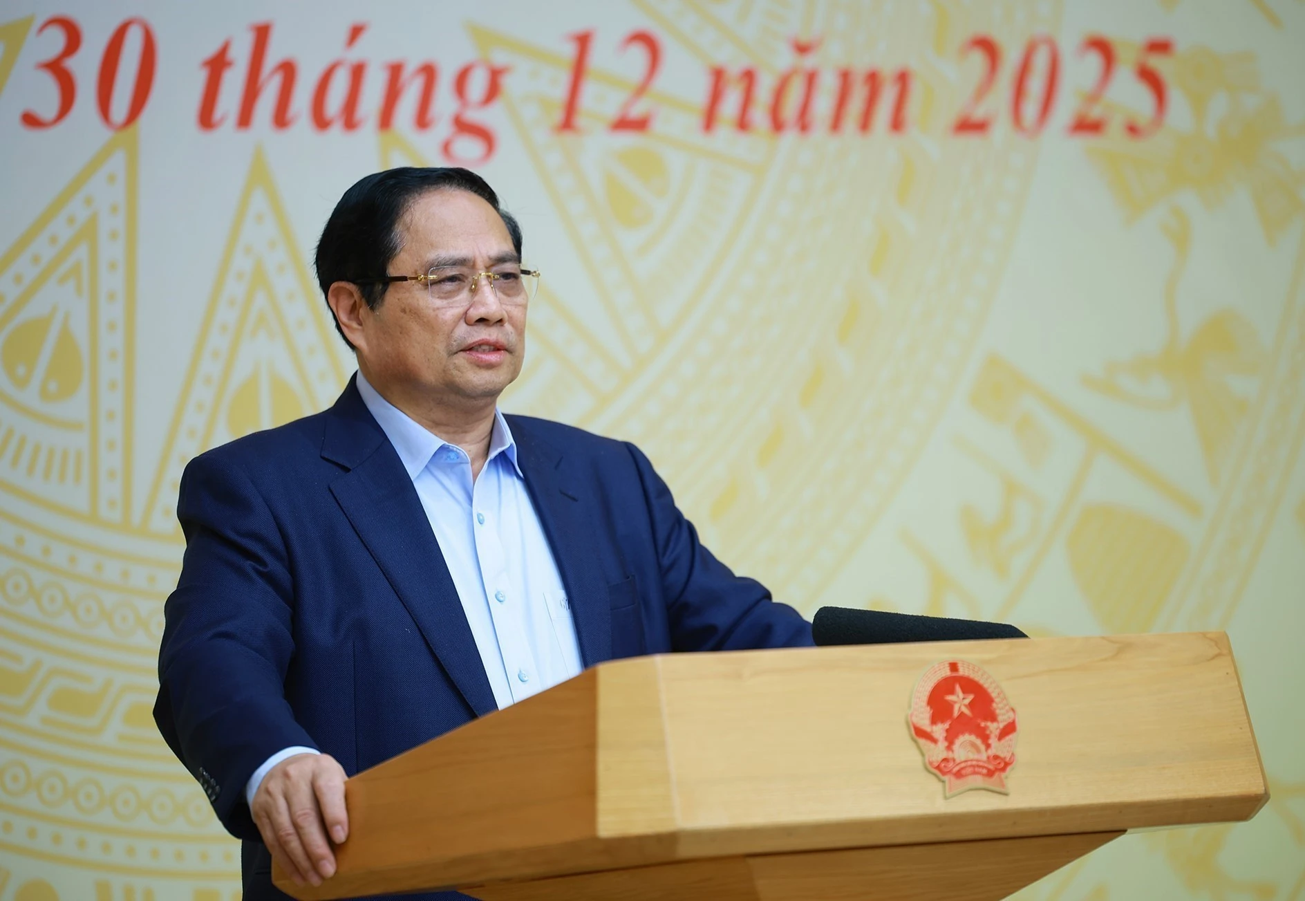 El primer ministro de Vietnam, Pham Minh Chinh, presidió hoy la conferencia de balance preliminar de la Campaña Quang Trung. (Foto: VNA)