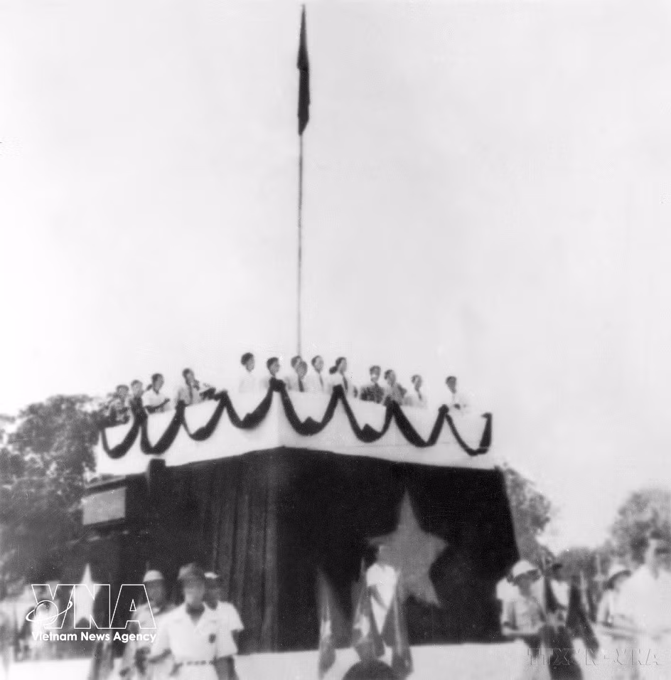 vnanet-cmt8-12.jpg