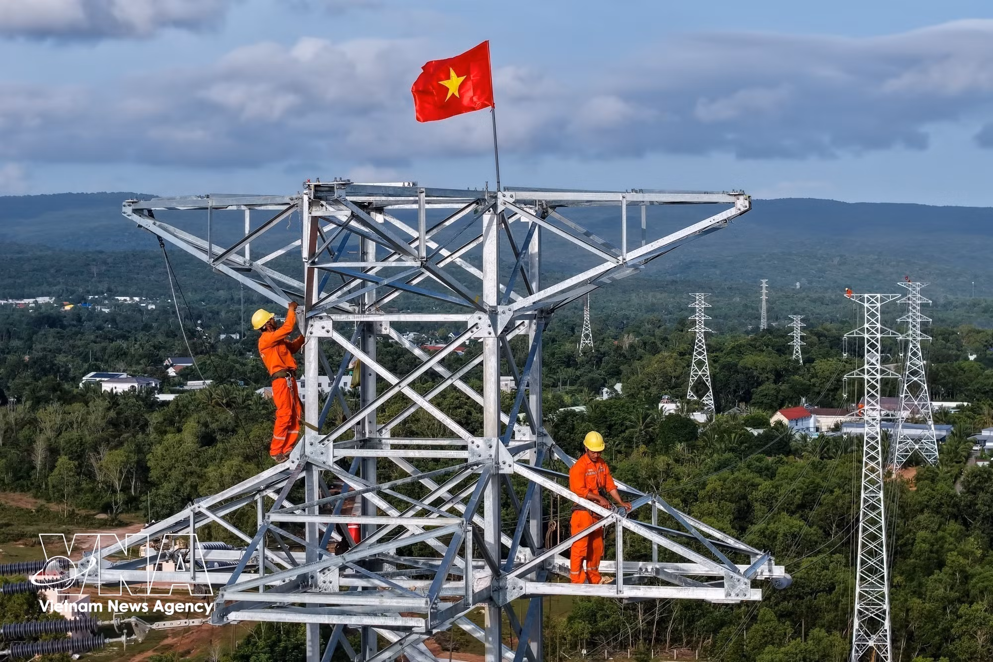 vnanet-an-giang-hoan-thanh-3-du-an-dien-trong-diem-phuc-vu-apec-4-ava.jpg