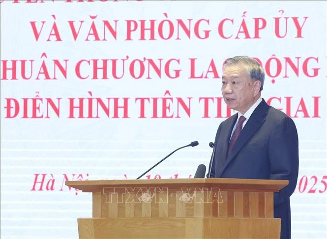 El secretario general del Partido Comunista de Vietnam, To Lam, habla en el evento. (Fuente: VNA)