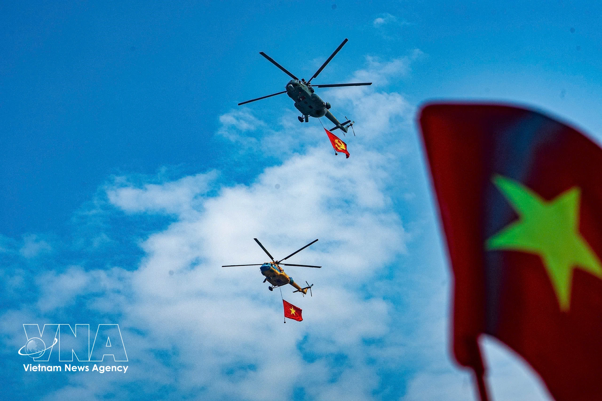 Ensayo de avión para el Día Nacional. Foto: VNA