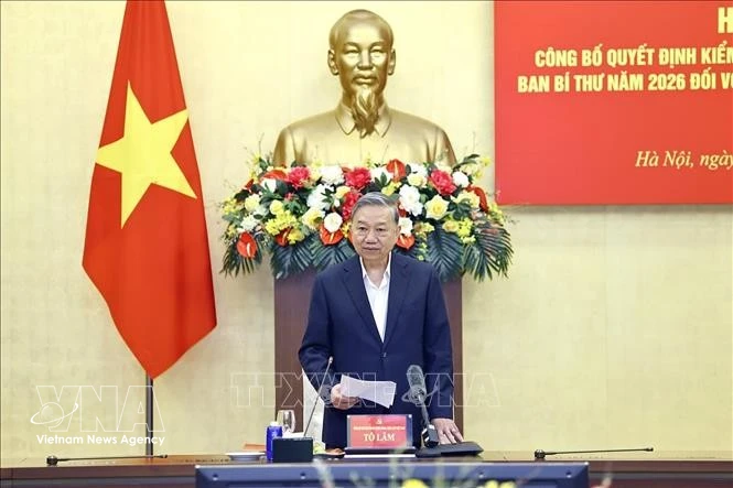 El secretario general del Partido Comunista de Vietnam, To Lam, habla en la conferencia. (Foto: VNA)