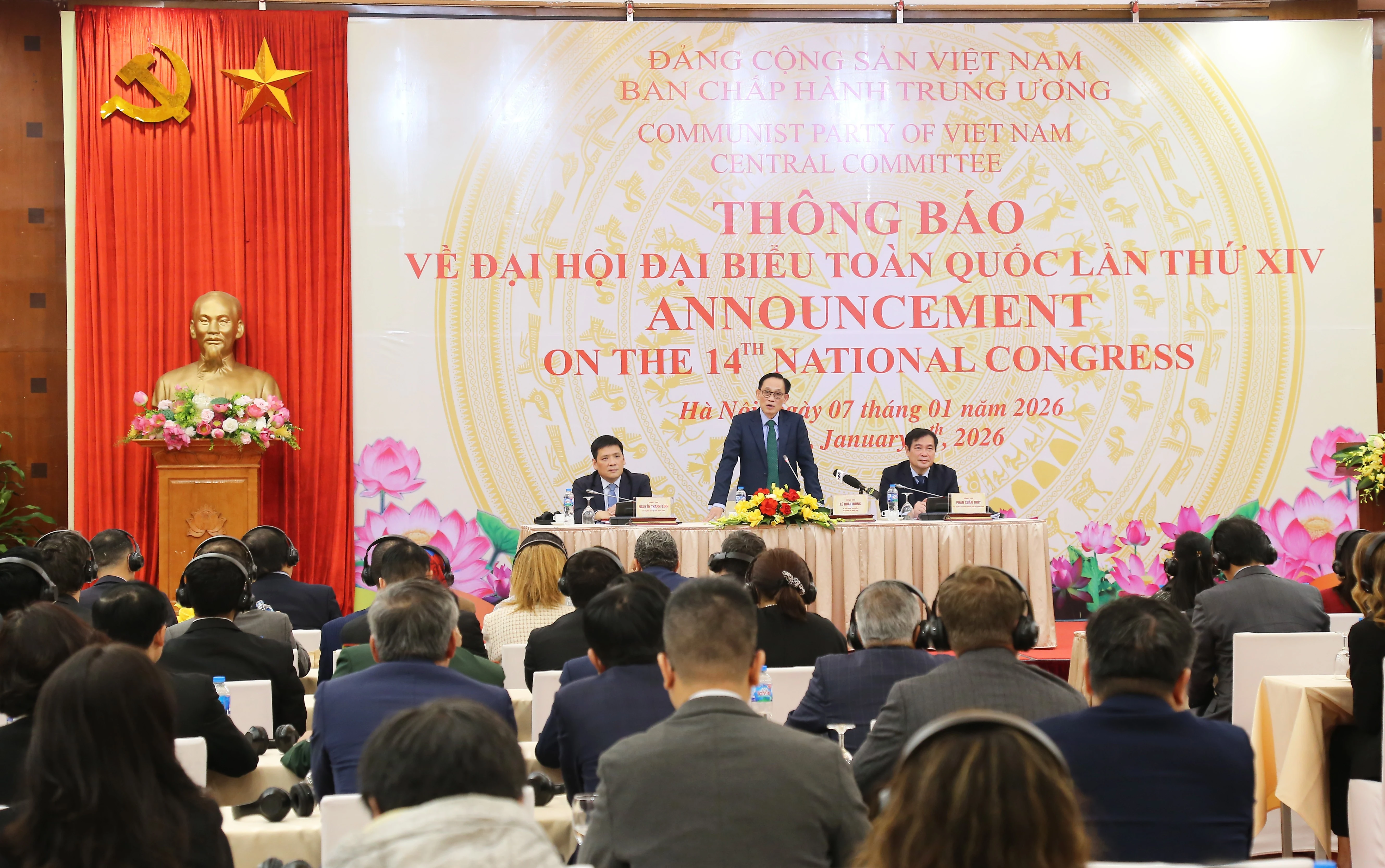 El ministro de Relaciones Exteriores, Le Hoai Trung, en la conferencia de prensa (Foto: VNA)