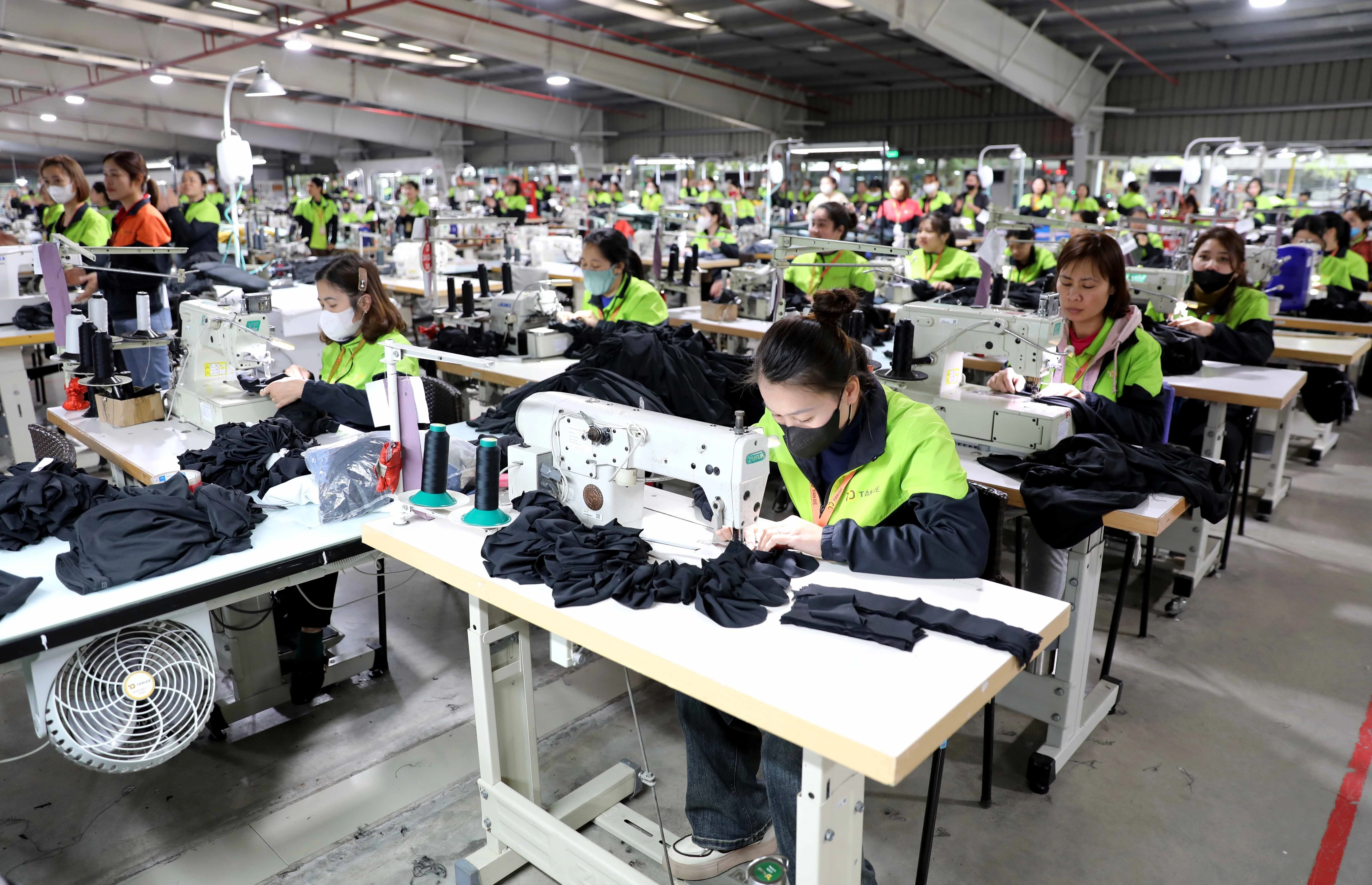 Confeccionan juegos deportivos en Vietnam (Foto: VNA)