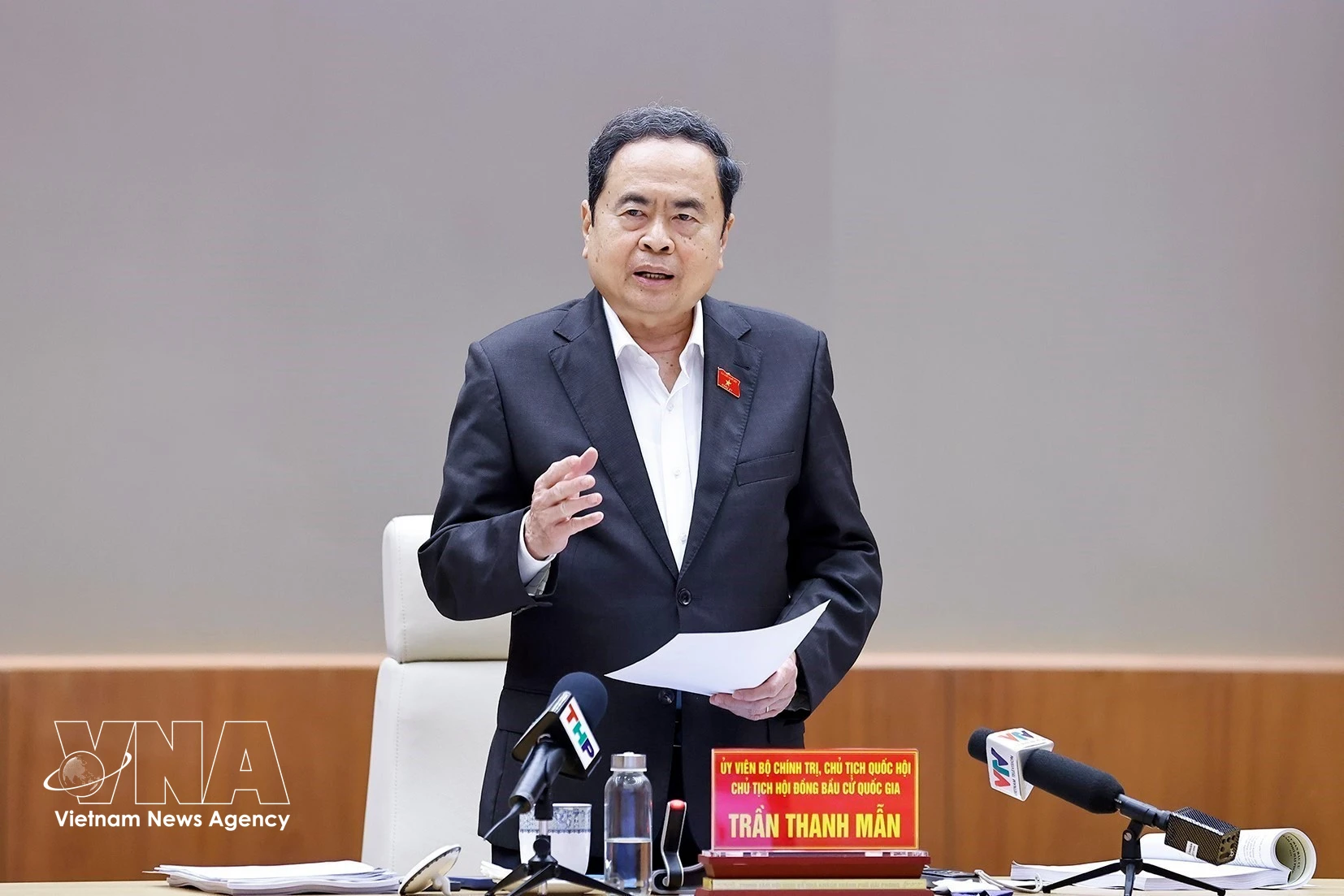 Presidente de Asamblea Nacional de Vietnam insta a garantizar el derecho al voto (Foto: VNA)
