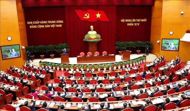 El XIV Comité Central del Partido Comunista de Vietnam realiza su primer pleno (Foto: VNA)