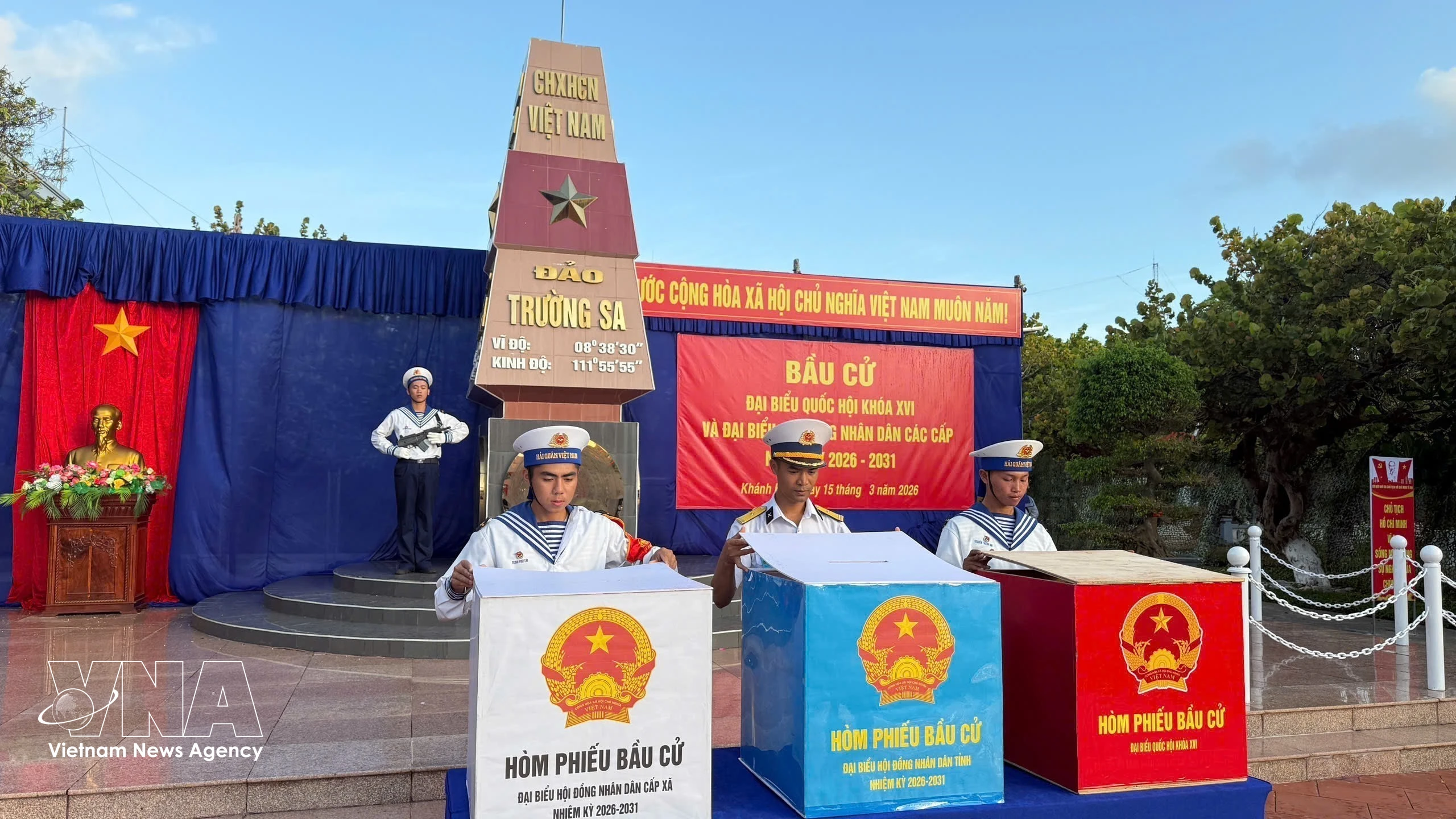 Elecciones en la zona especial de Truong Sa, provincia de Khanh Hoa. (Foto: VNA)