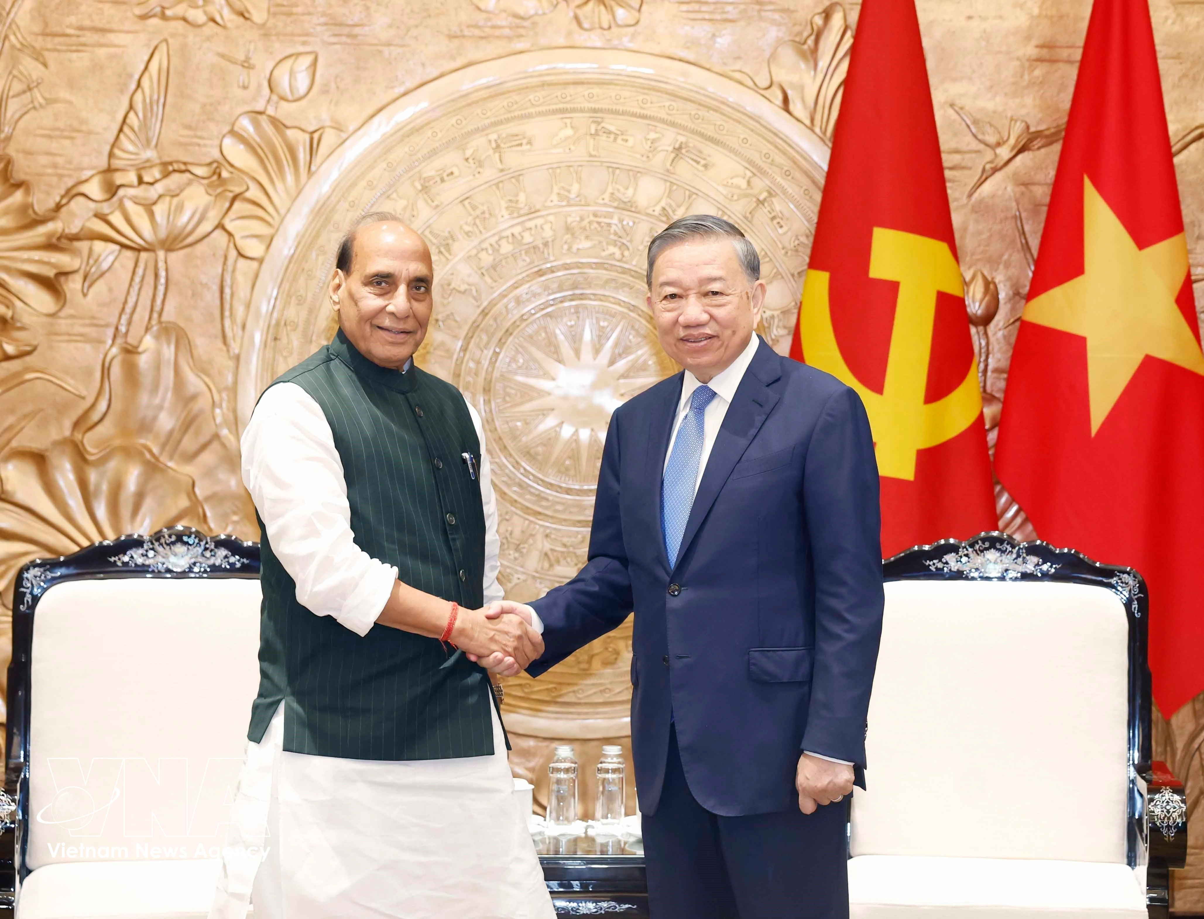 Vietnam e India refuerzan su cooperación en materia de defensa