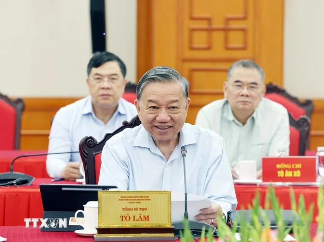 El secretario general del Partido Comunista de Vietnam, To Lam, interviene en la reunión. (Fuente: VNA)