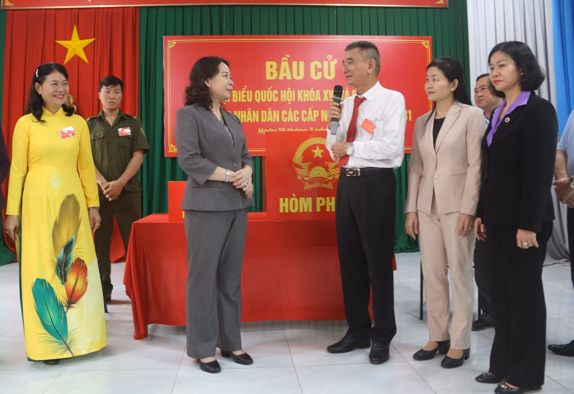 vna-potal-pho-chu-tich-nuoc-vo-thi-anh-xuan-kiem-tra-cong-tac-bau-cu-tai-dong-nai-8576955.jpg