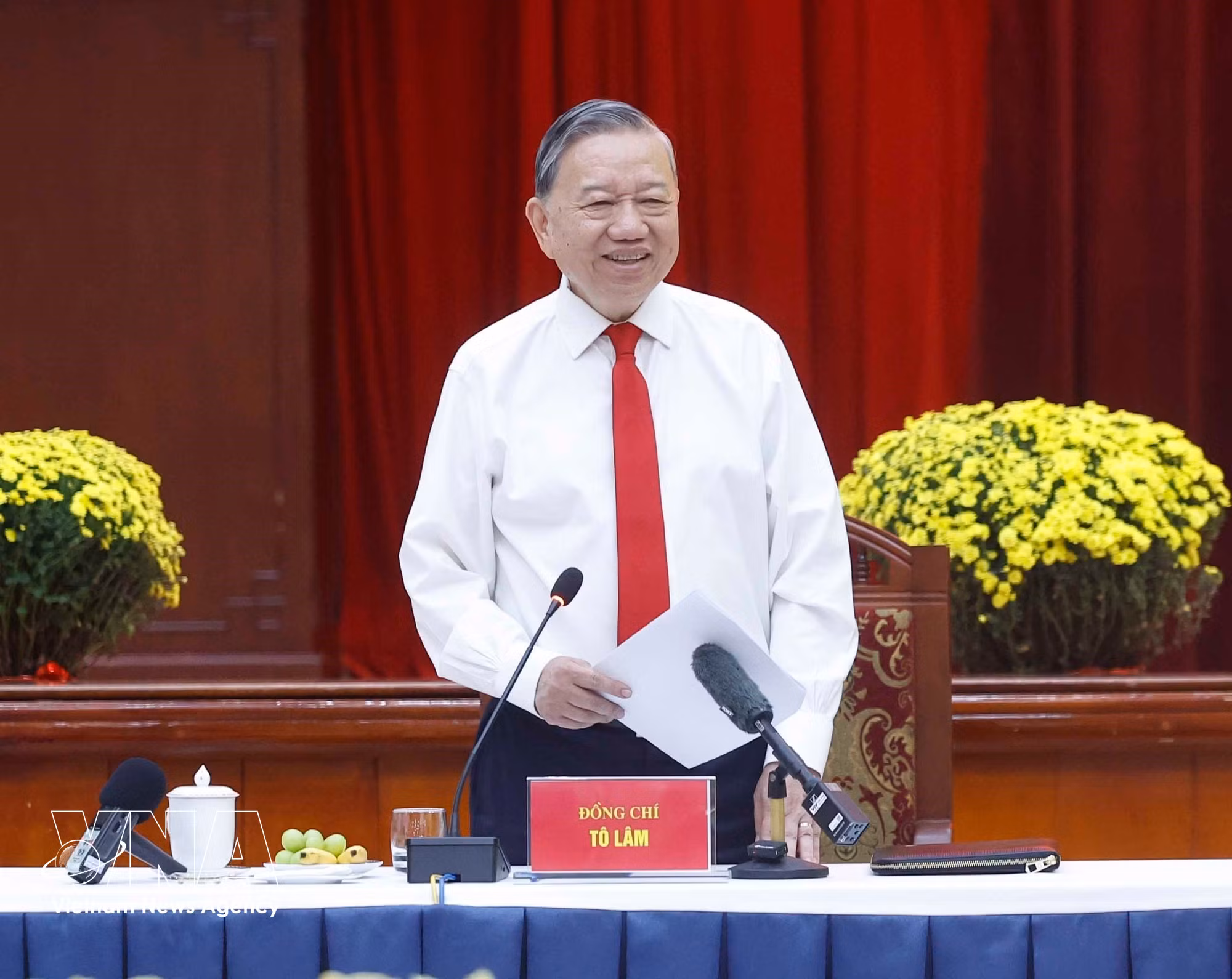 vnanet-tong-bi-thu-gap-mat-nguyen-uy-vien-trung-uong-dang-khu-vuc-phia-nam-8582347-1.jpg