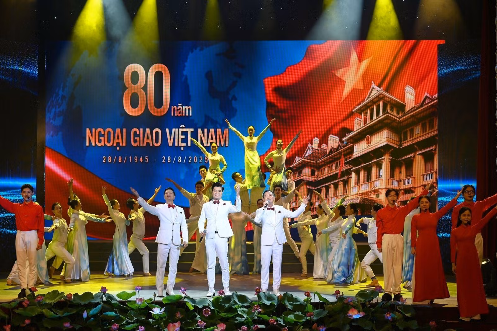 ngoai-giao-80.jpg