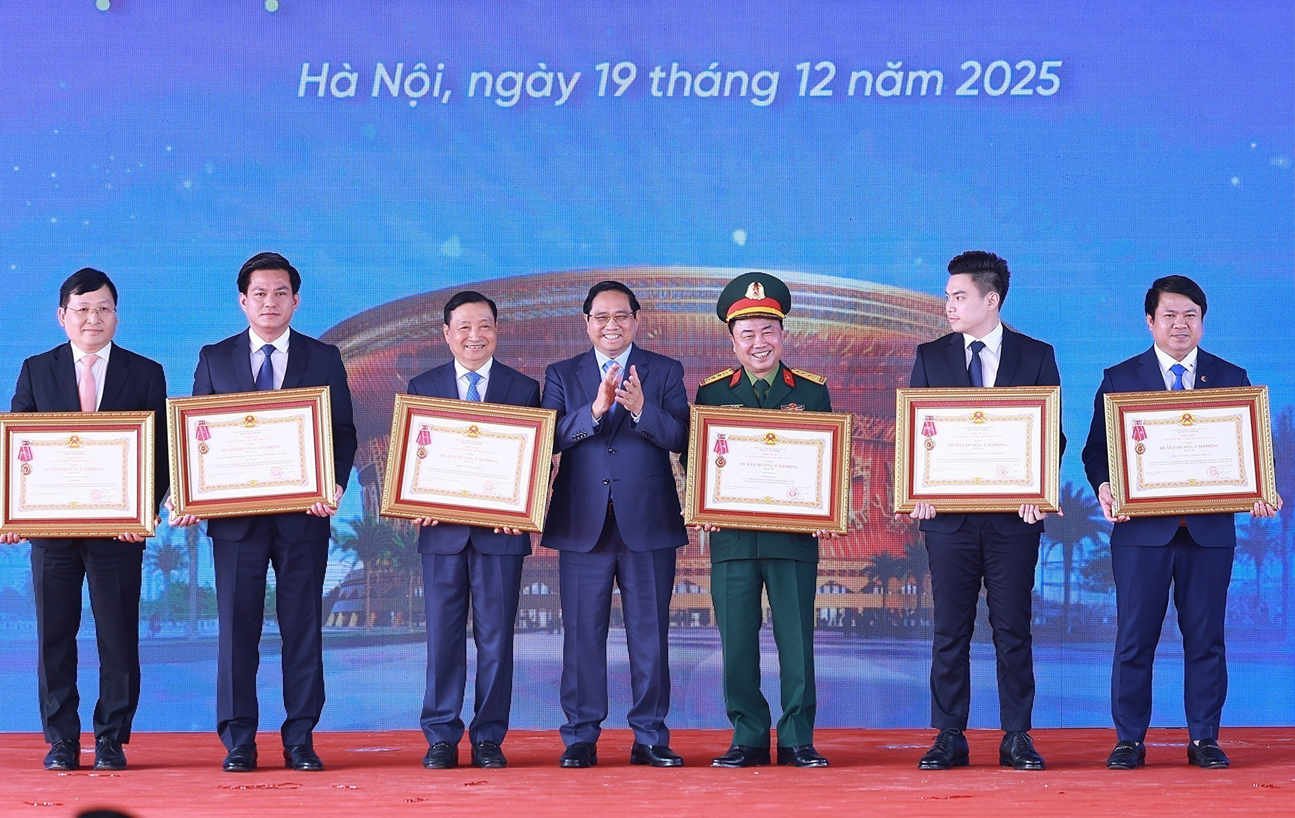 vna-potal-thu-tuong-du-le-khoi-cong-du-an-khu-do-thi-the-thao-olympic-ha-noi-8481928.jpg