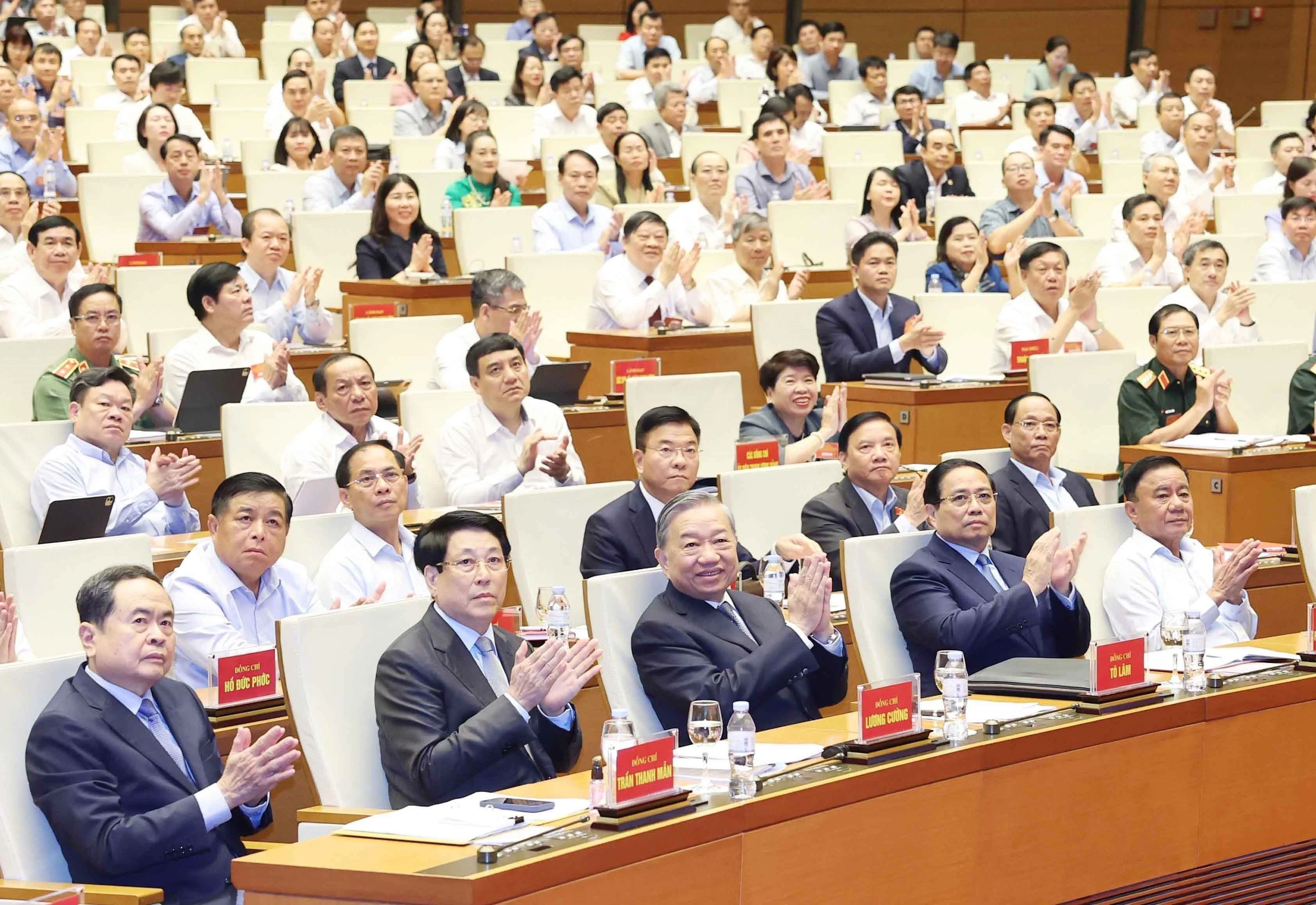 En la conferencia (Fuente: VNA)