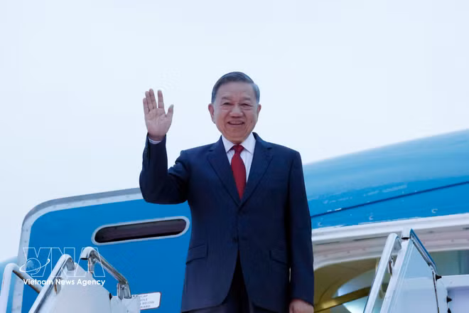 El secretario general del Partido Comunista de Vietnam y presidente de la República, To Lam, llega a Nueva York para participar en Debate General de Alto Nivel del 81.º período de sesiones de la Asamblea General de las Naciones Unidas y las actividades bilaterales en Estados Unidos. Foto: VNA
