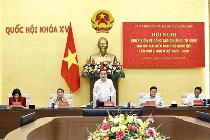 El presidente de la Asamblea Nacional de Vietnam, Tran Thanh Man, habla en el evento. (Fuente: VNA)