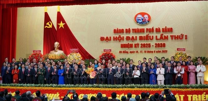 Comité Ejecutivo del Comité partidista de Da Nang, mandato 2025-2030, en la Asamblea (Foto: VNA)